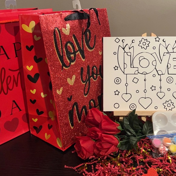 Pre-drawn Canvas Kit - Picture 8 of 16